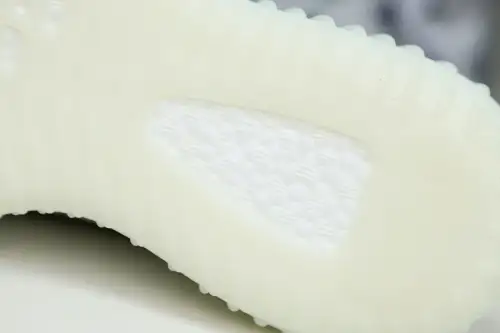 Yeezy Boost 350 V2 