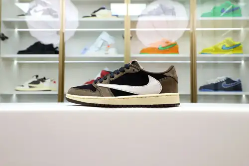 Travis Scott X Jordan Air Jordan 1Low Og Ts Sp 