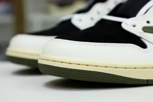 Travis Scott X Nike Air Jordan 1 Low Og “Olive” 