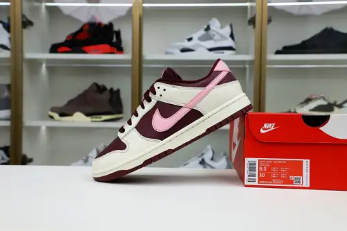 Nike Dunk Low Valentine Day 