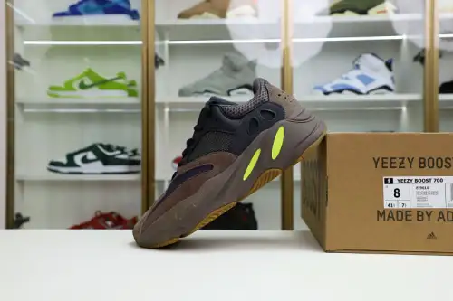 Yeezy Boost 700 