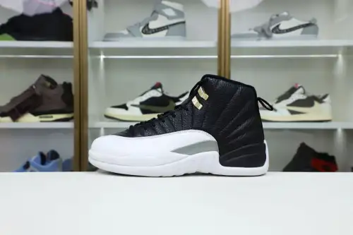 Air Jordan 12 Retro Playoffs 2022 