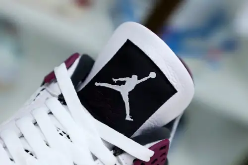 Air Jordan Paris Saint-Germain X Air Jordan 4 Retro