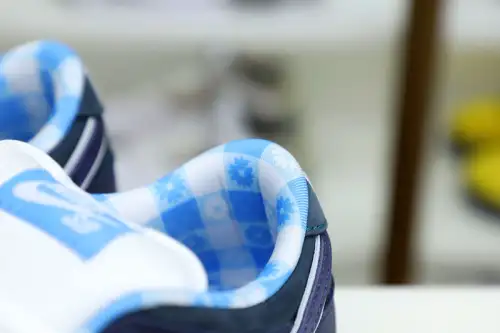 Concepts X Dunk Low Blue Lobster 