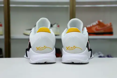 Nike Zoom Kobe 5 Bruce Lee Alt 