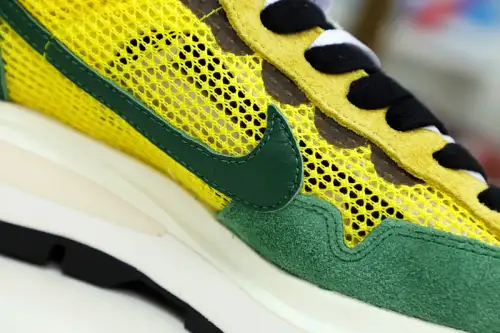 Sacai X Vaporwaffle 