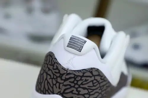 Air Jordan 11 