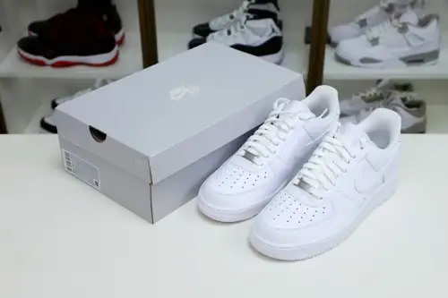 Nike Air Force 1 Low 