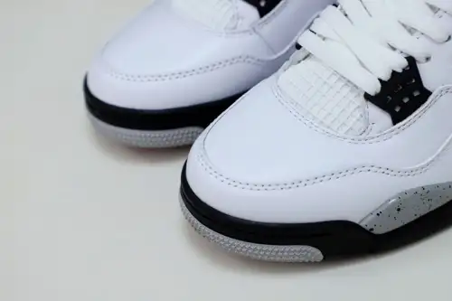 Air Jordan 4 Retro White Cement 