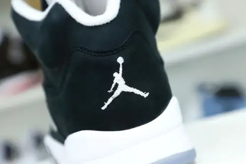 Air Jordan 5 Retro 
