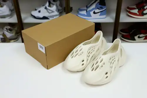 Yeezy Foam Runner 