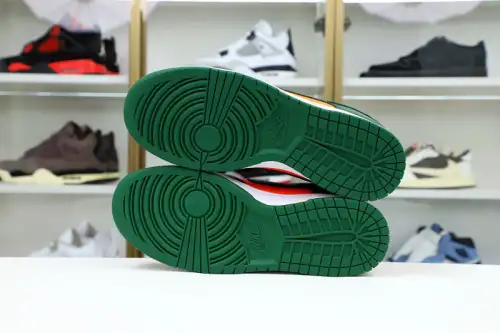 Nike Dunk Retro Minami Hurricanes 