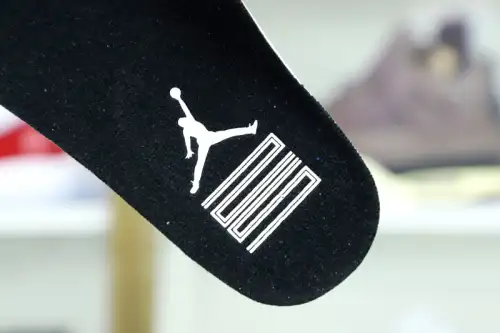 Air Jordan 11 Retro Low Legend Blue 