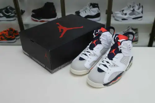 Air Jordan 6 Retro 