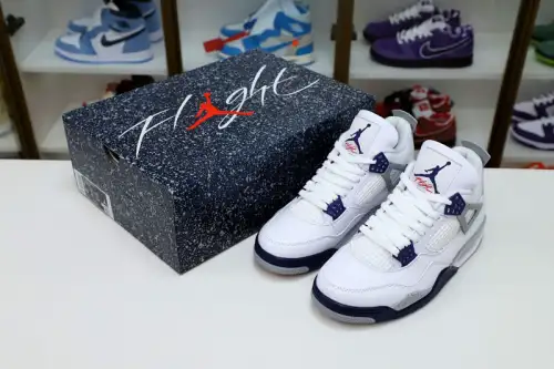 Air Jordan 4 Retro 