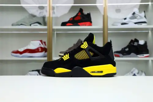 Jordan Air Jordan4 Thunder 2023 