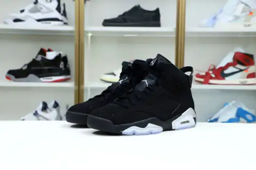 Air Jordan 6 Chrome 