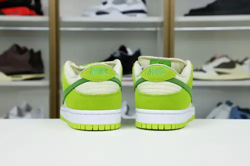 Nike Sb Dunk Low Green Apple 2022 