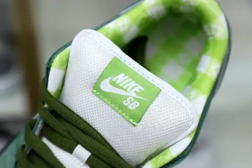 Concepts X Nike Sb Dunk Low Green Lobster 