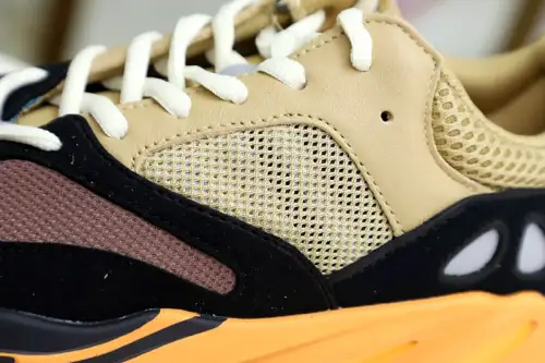 Yeezy Boost 700 