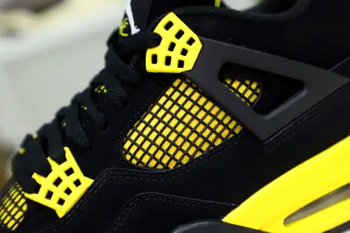 Jordan Air Jordan4 Thunder 2023 