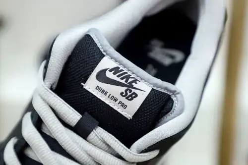 Dunk Sb 「 Shadow」 