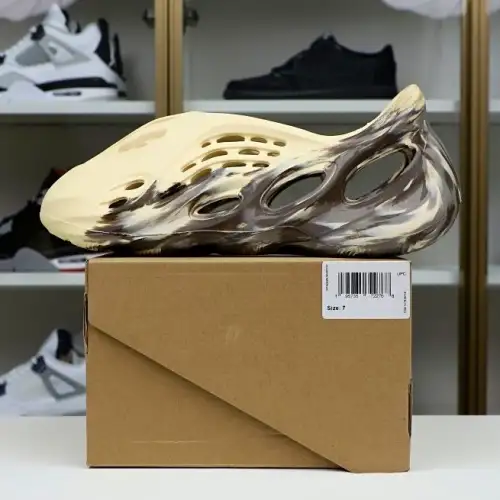 Yeezy Foam Runner 