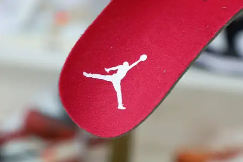 Air Jordan 3 Retro Cardinal Red(Ct8532-126） 