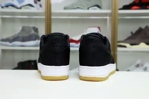 Nike Air Force 1 Low 