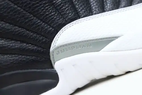 Air Jordan 12 Retro Playoffs 2022 