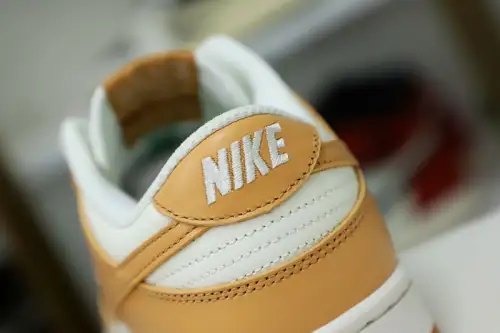Wmns Dunk Low 
