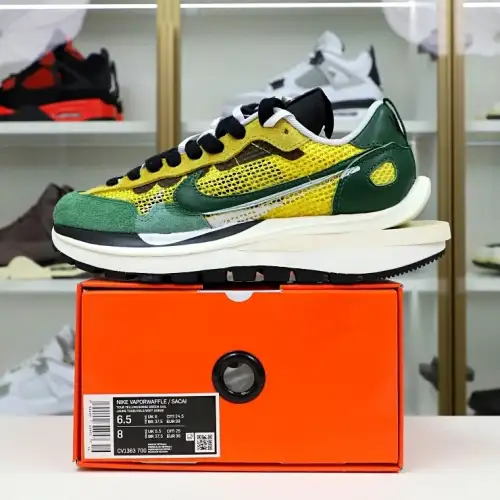 Sacai X Vaporwaffle 