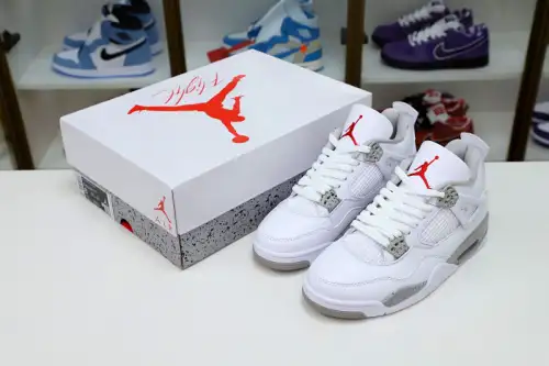 Air Jordan 4 Retro 