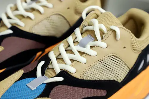 Yeezy Boost 700 
