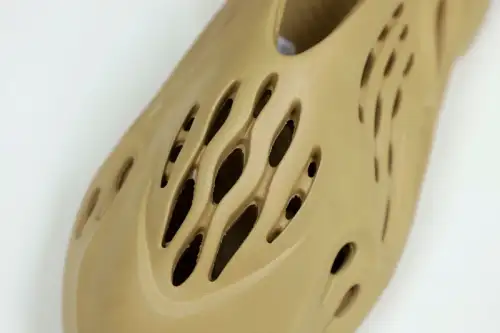 Yeezy Foam Runner 