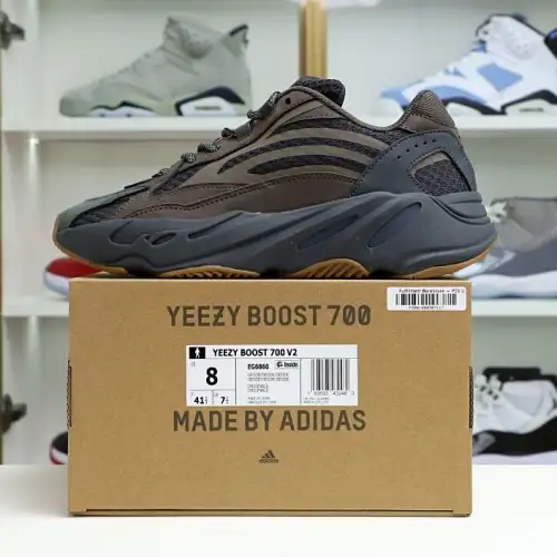 Yeezy Boost 700 V2 