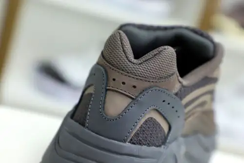 Yeezy Boost 700 V2 