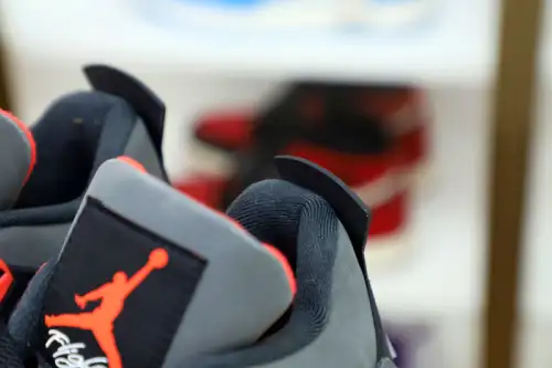 Air Jordan 4 Infrared 