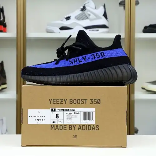 Yeezy Boost 350 V2 