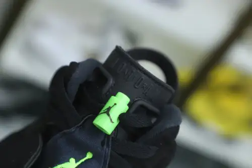 Air Jordan 6 Retro 