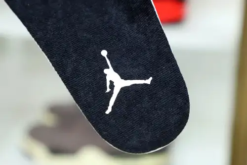 Air Jordan 11 