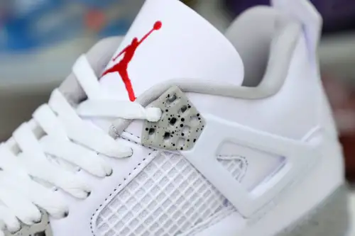 Air Jordan 4 Retro 