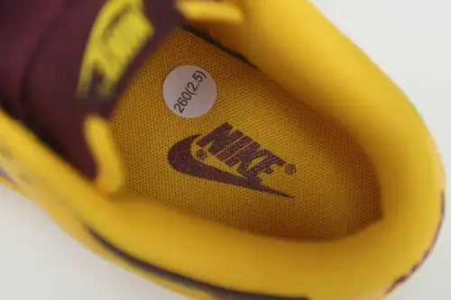 Nike Dunk Low Retro 