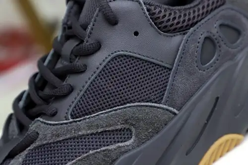 Yeezy Boost 700 