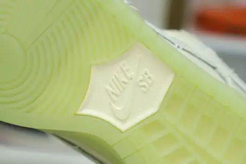 Nike Sb Dunk Low Mummy 