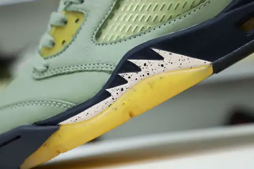 Air Jordan 5 