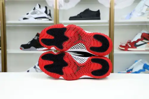 Air Jordan 11 Retro 