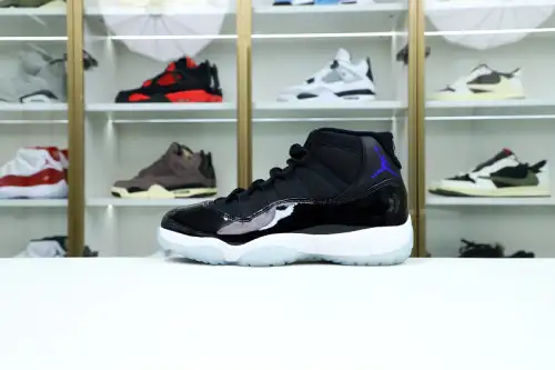 Nike Air Jordan 11 
