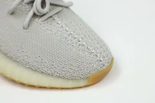 Yeezy Boost 350 V2