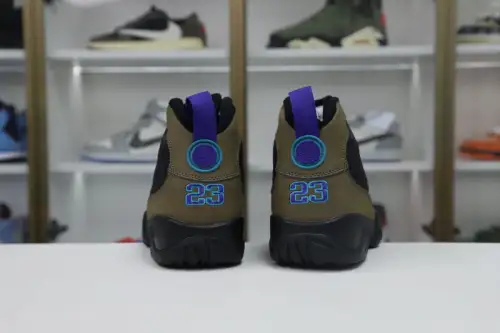 Air Jordan 9 